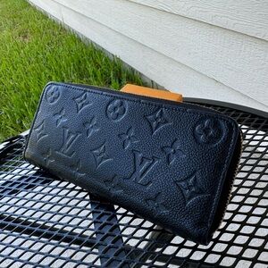 Louis Vuitton Black Monogram Empriente Leather Clemence Wallet
